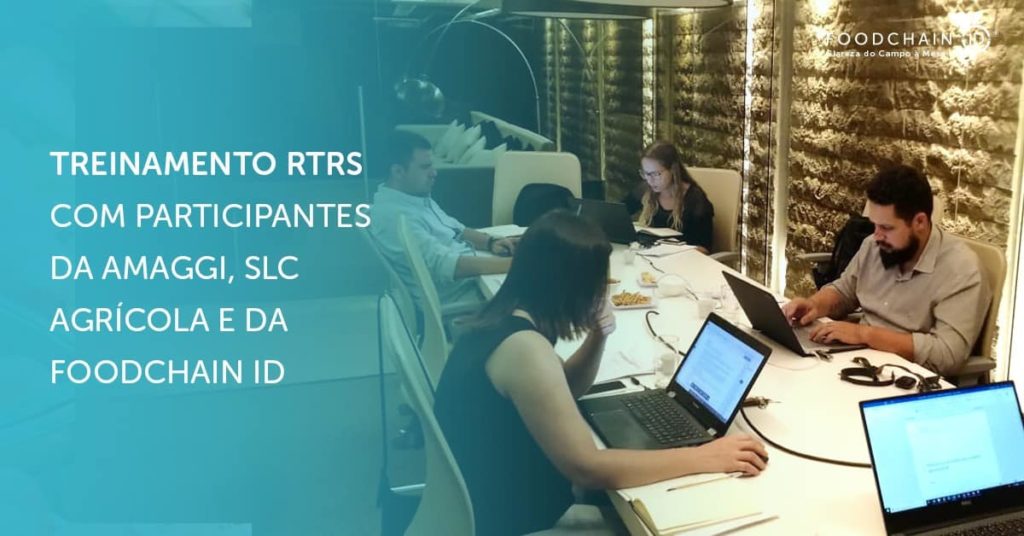 pessoas no treinamento da certificação rtrs na Foodchain id